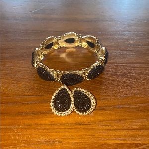 Beautiful black stone gold bracelet and earrings
